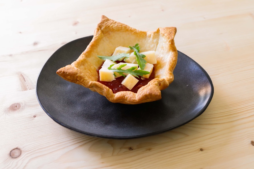 antipasto-sfoglia-marmellata-di-cipolle-e-parmigiano-image