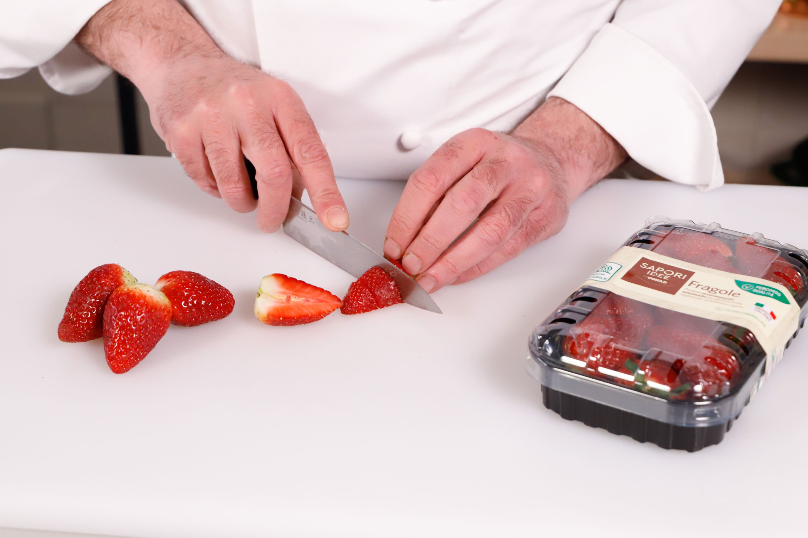 Aggiunger e olio, farina di riso e cacao