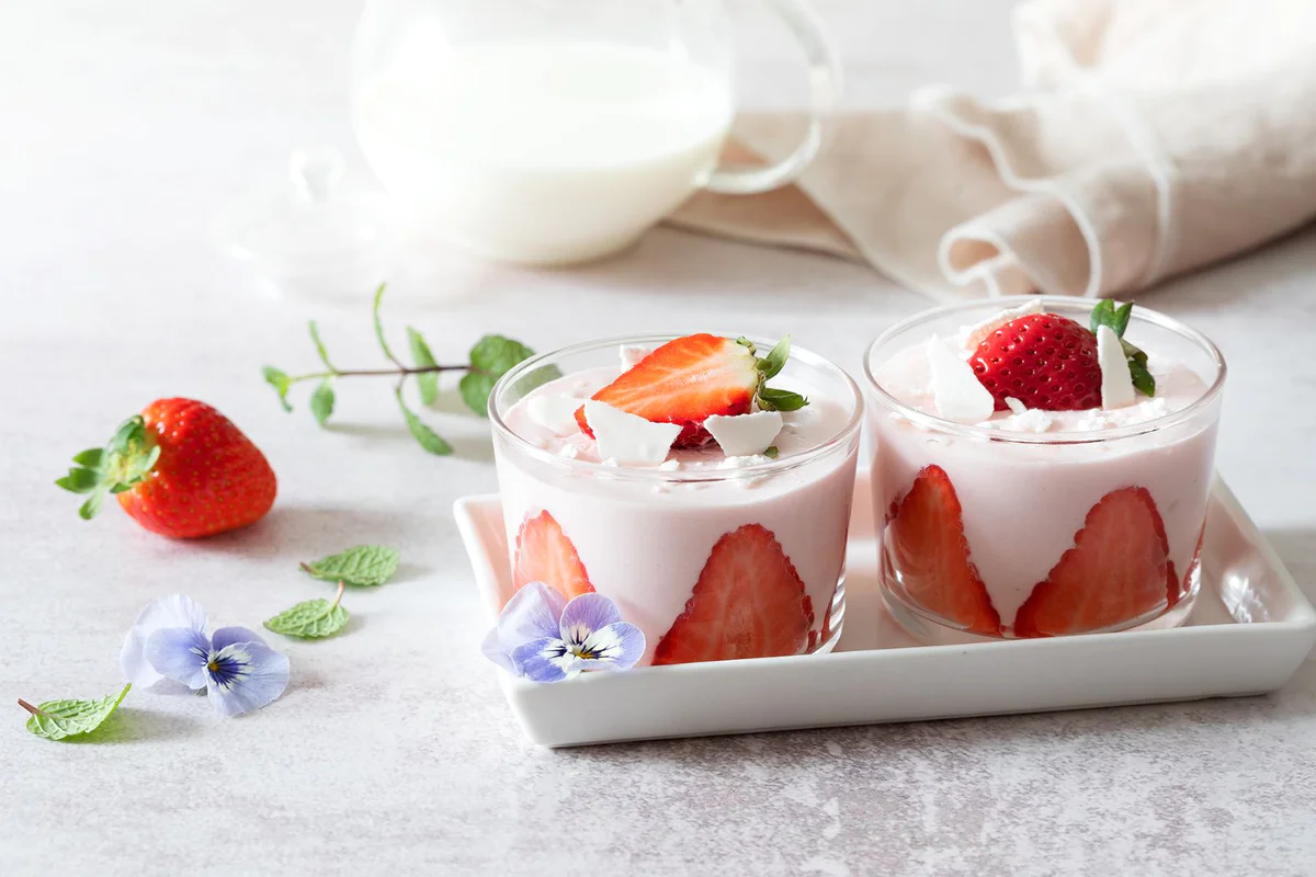 mousse-di-fragole-e-meringhe-thumbnail