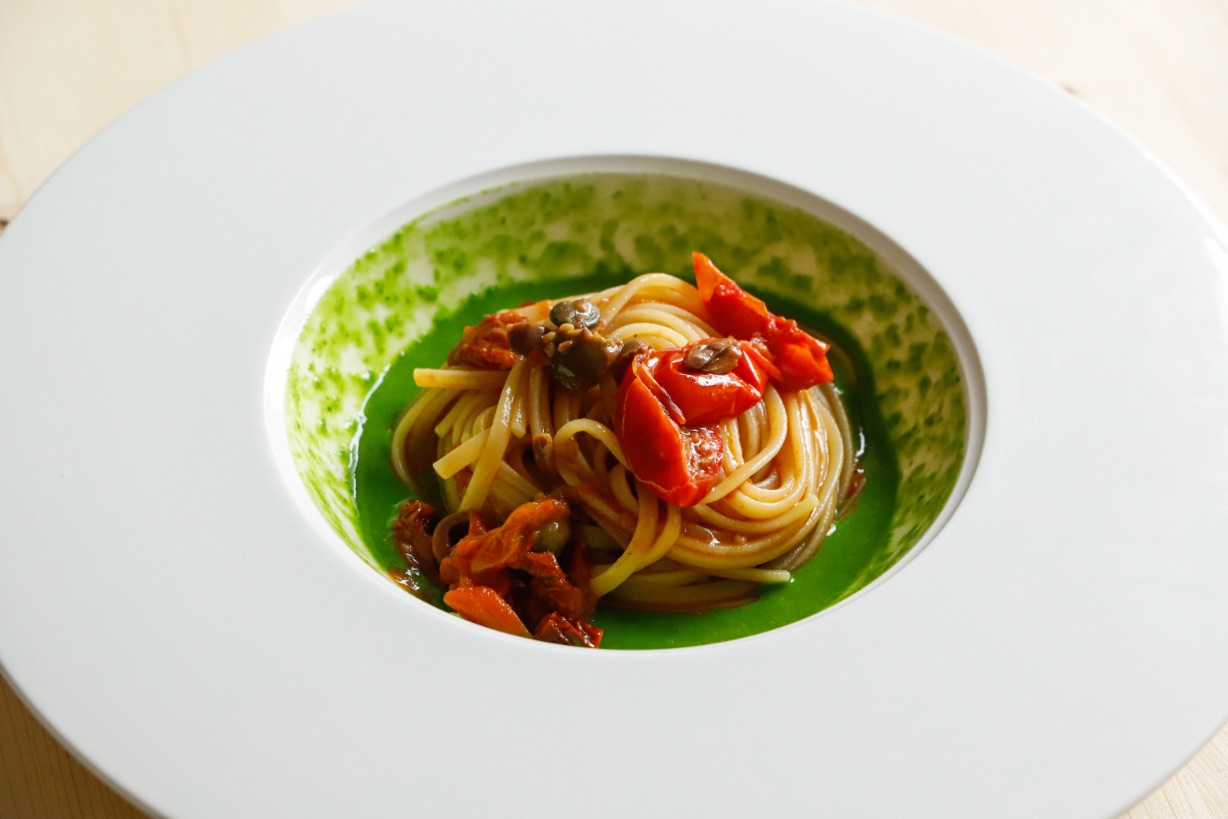spaghetti-alici-del-cantabrico-e-pomodorini-image