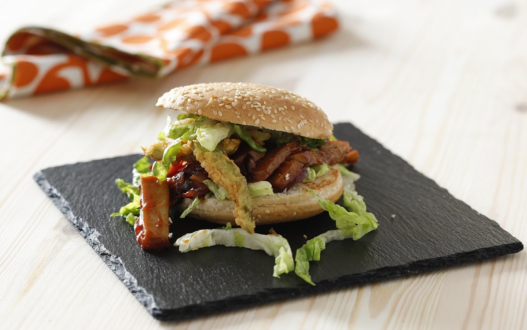burger-di-seitan-con-avocado-fritto-image