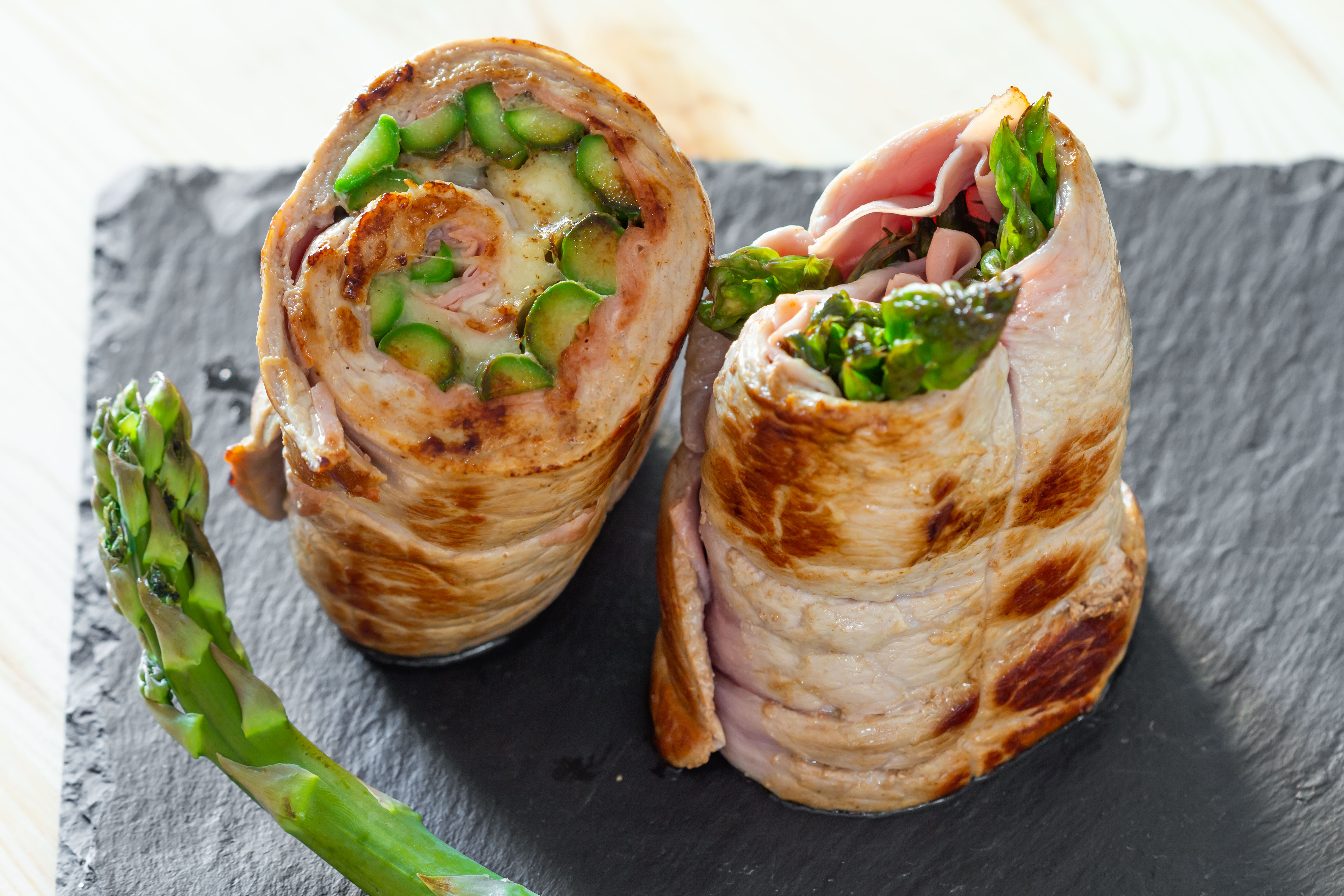 Involtini-vitello-asparagi-provolone-image