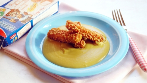 crema-di-piselli-con-bastoncini-di-pesce