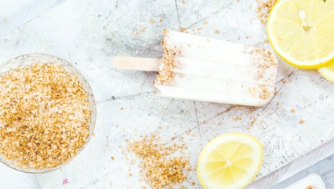 stecco-gelato-al-limone-con-noce-di-cocco
